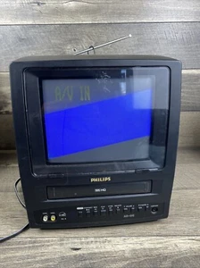 2001 PHILIPS CCC092AT01 9" TV VHS COMBO⚠️VHS PLAYER DOES NOT WORK⚠️ - Picture 1 of 9