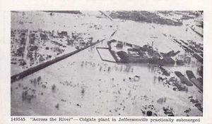 Jeffersonville, IN - Über den Fluss, Colgate-Anlage praktisch untergetaucht - Bild 1 von 2