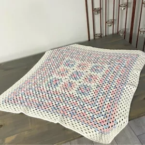 Vintage Handmade Crocheted Afghan Baby Blanket Throw Granny Square Patchwork - Picture 1 of 7