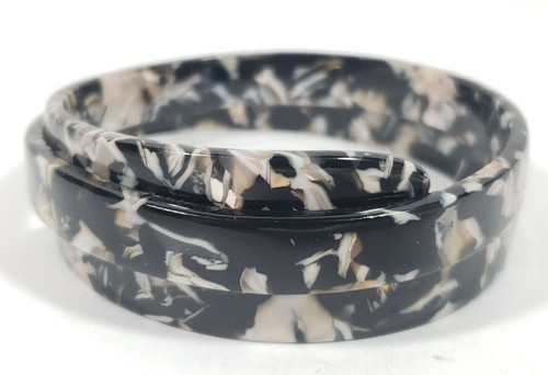 OFF WHITE Bracciale vintage in lucite bianco e nero marmorizzato panna