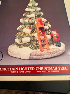 Dickensville beleuchteter Weihnachtsbaum 1990 Vintage Retired Porzellan Vintage neu - Bild 1 von 4