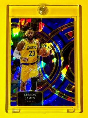 Lebron James RARE BLUE CRACKED ICE REFRACTOR PANINI SELECT PRIZM LAKERS - MINT! - Image 1 of 2