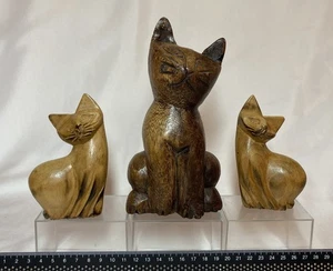 Three Vintage Wooden Siamese Cat Figures / Ornaments (10 – 17 cm tall) - Picture 1 of 10