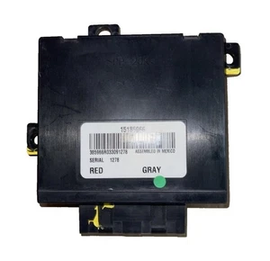 #15185966, Suburban Yukon Tahoe Escalade Rear A/C HVAC, Control Module 2003-2006 - Picture 1 of 3