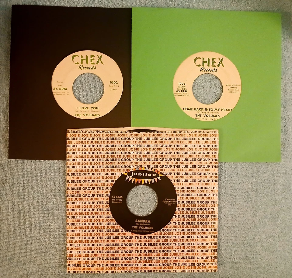 1962 The Volumes Three Singles - I Love You & Sandra - Chex 1002 45 rpm 7" NM- - Image 1 of 4
