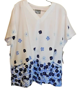 Butter Soft--Women's Size 3X--Blues & White Floral--Stretch Scrub Top--Tags atta - Picture 1 of 6