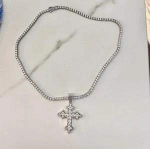 SHPGLD GLD SLIVER DIAMOND CROSS NECKLACE 20” INCH - Picture 1 of 5