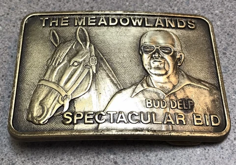 Vintage The Meadowlands SPECTACULAR BID Race Horse Bronze Belt Buckle Cover