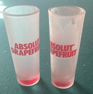 Absolut Grapefruit Shot Glasses (Set of 2) These R Brand New & In The Packaging - Picture 1 of 2