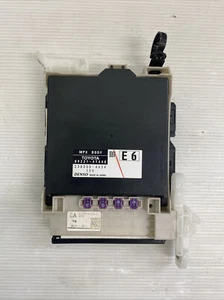 2016 - 2018 Toyota Prius Multiplex Network Body Control Oem 8273047530 - Picture 1 of 7