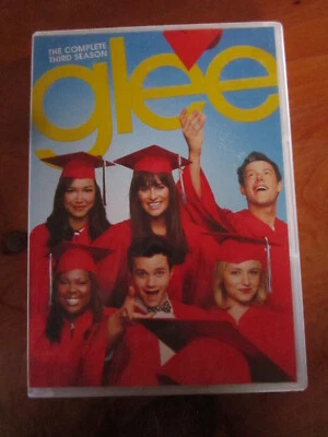 DVD  GLEE THE COMPLETE THIRD SEASON    GREAT  **** MUST SEE **** - Image 1 of 2
