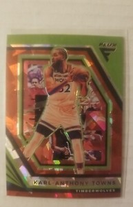 2022-23 Panini Flux Basketball Red Cracked Ice Prizm - #46 Karl Anthony Towns