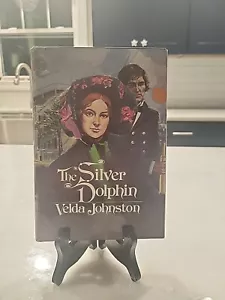 The Silver Dolphin by Velda Johnston- 1979 Hardcover DJ, VTG Gothic Romance - Picture 1 of 3