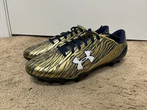 Tacchetti da calcio Under Armour UA faretti oro bianco navy da uomo taglia 13,5 - Foto 1 di 1