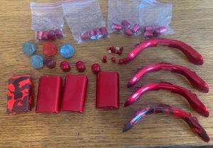 XBOX 360 Ersatzteile: Glossy Red Teile für 4 Controller - unvollständig - Bild 1 von 3