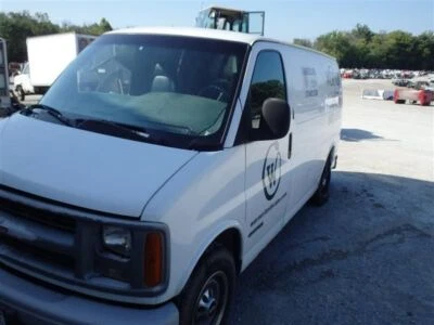 Chevrolet Express 2500 1996-2002 Front Left Fender White 12549270 1920 - Image 1 of 4