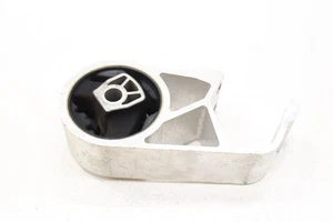 2020 - 2025 CADILLAC XT5 REAR TRANSMISSION MOUNT BRACKET OEM 85157577 - Picture 1 of 10