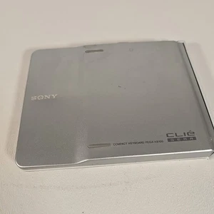Sony CLIE Gear PEGA-KB100 Keyboard Compact Foldable Qwerty Standard - Silver - Picture 1 of 10
