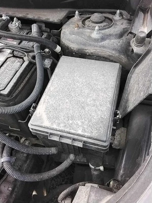 Used Fuse Box Engine fits: 2017 Honda Cr-v engine compartment US market AWD EX-L - Image 1 of 4