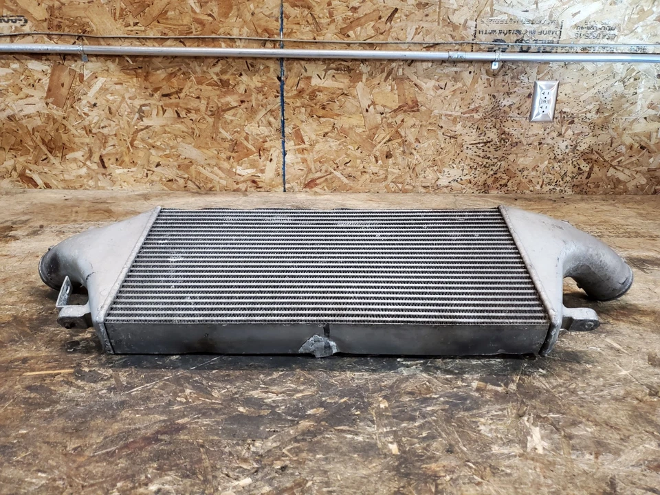 Интеркулер с передним креплением Nissan 240sx S14 JDM Sr20det - Изображение 1 из 4