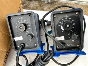Pompa dosatrice elettronica PULSATRON LB03SA-KTC1-XXX 115V 12 gpd 150 psi nalco - Foto 1 di 8