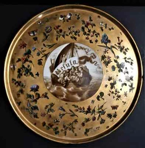 Plat à offrande porcelaine or et grisaille Sainte Ursule époque XIXème - Picture 1 of 7