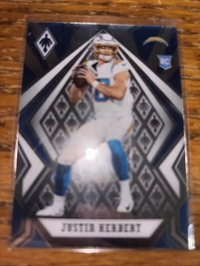Caricabatterie 2020 Panini Phoenix Base Rookie Justin Herbert #103 Los Angeles - Foto 1 di 2