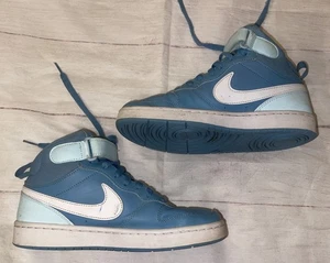 Nike 6Y Blue High Top Sneakers - Picture 1 of 7