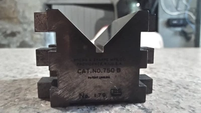 Brown & Sharpe Machinist V Block 2 3/4"-2 1/2"-1 7/8" #750-B USA - Image 1 of 4