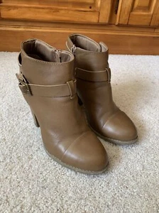 LC Lauren Conrad Ankle Boots Women's Size 6 Avant Brown Pull On - Picture 1 of 6