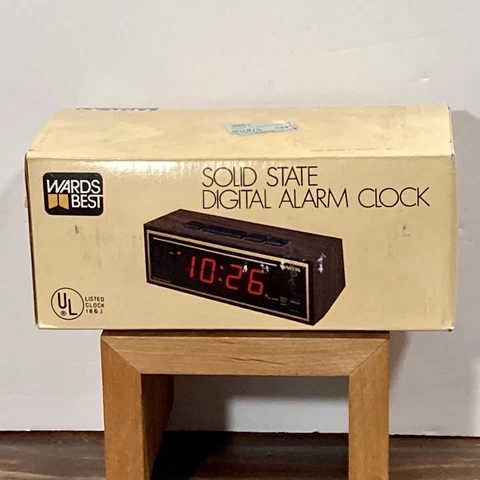 Vintage Montgomery Ward "Wards Best" Solid State Digital Alarm Clock 45-9797 NOS Cover