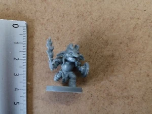 GOBLIN WARRIOR MINIATUR / ALCHEMICAL CRYSTAL QUEST / M315 - Bild 1 von 1