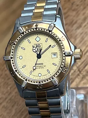 Beautiful Ladies TAG HEUER 2000 Professional 964.015 Luxury Dive Watch - Image 1 of 4