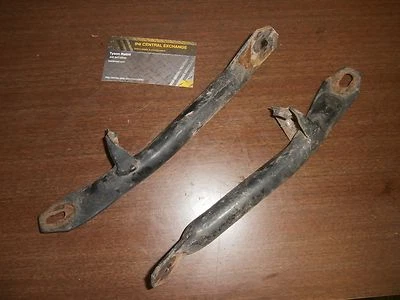 93 94 95 96 97 98 Kawasaki Bayou 400 4x4 Juego de soportes de montaje de clavija Soporte OEM Foto 1 de 2