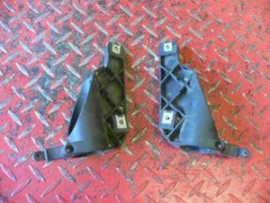 03 Aprilia Atlantic 500 Pair of Front Fender Brackets - Picture 1 of 1