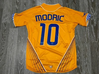 Camiseta Luka Modric #10 Dinamo Zagreb Diadora Camiseta L Fútbol Visitante Foto 1 de 4