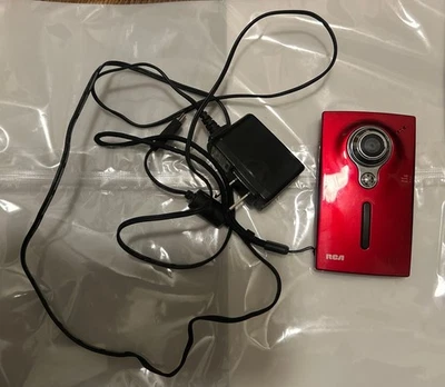 Preowned RCA Small Wonder Digital Handheld Camcorder EZ2120RD - Image 1 of 4