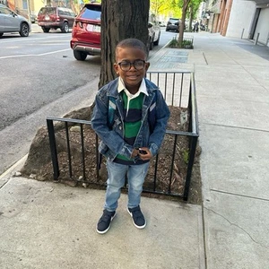 GAP Regular Icon Denim Jacket Gap 100% Cotton Size Medium - Picture 1 of 4