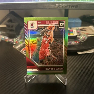 Óptica Panini Donruss 2024-25 - Leyendas Dwyane Wade #231 verde lima Prizm/149 Foto 1 de 2