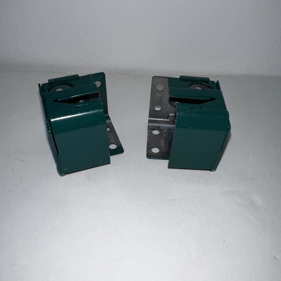 Hunter Douglas 1" Mini Blind Brackets Green - Image 1 of 4