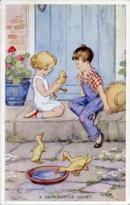 PRINTED CHILDREN'S POSTCARD "A DEAR LITTLE DUCKY" BY HESTER MARGETSON - Picture 1 of 2