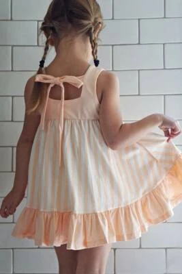 Túnica Omi Jo Lobo Bien Vestida AH Tía Corazón Melocotones y Crema Rayas 6 años Nueva con Etiquetas Foto 1 de 4