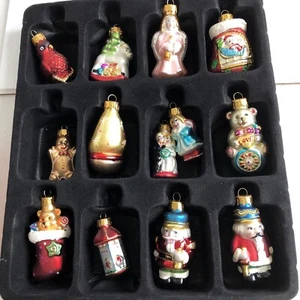 Macy’s Holiday Lane 12er Set Mini Glas Ornamente 2,25" Santa Nussknacker Ingwer - Bild 1 von 15