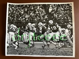1970 Emerson Boozer NEW YORK JETS - Type 1 Football Photo - Picture 1 of 2