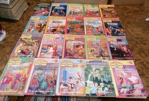 Lot of 30 The Adventures of the Bailey School Kids Books - Imagen 1 de 4