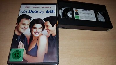 Neve Campbell - Matthew Perry - Ein Date zu dritt - Warner Home Verleihtape VHS - Bild 1 von 2