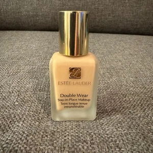 Estee Lauder Double Wear Foundation 1W0 Warm Porcelain - NEU - Bild 1 von 3