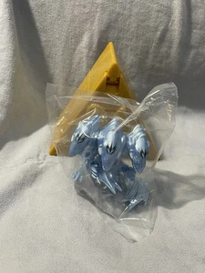 NUEVO Yu-Gi-Oh! Mini Figura Millenium Puzzle Mystery - Blue- Eyes Ultimate Dragon - Imagen 1 de 3