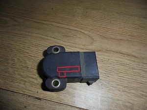 SENSOR DE POSICIÓN DEL ACELERADOR FORD ESCORT FIESTA KA PUMA 1996-2002 95BF9B989JB - Imagen 1 de 2