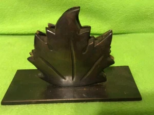 VINTAGE BRASS MAPLE LEAF LETTER HOLDER DESK ACCESSORY - Picture 1 of 7